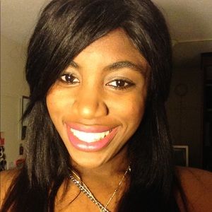 Meet your Posher, Vania